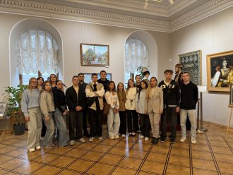 photo_5391069789646092967_y